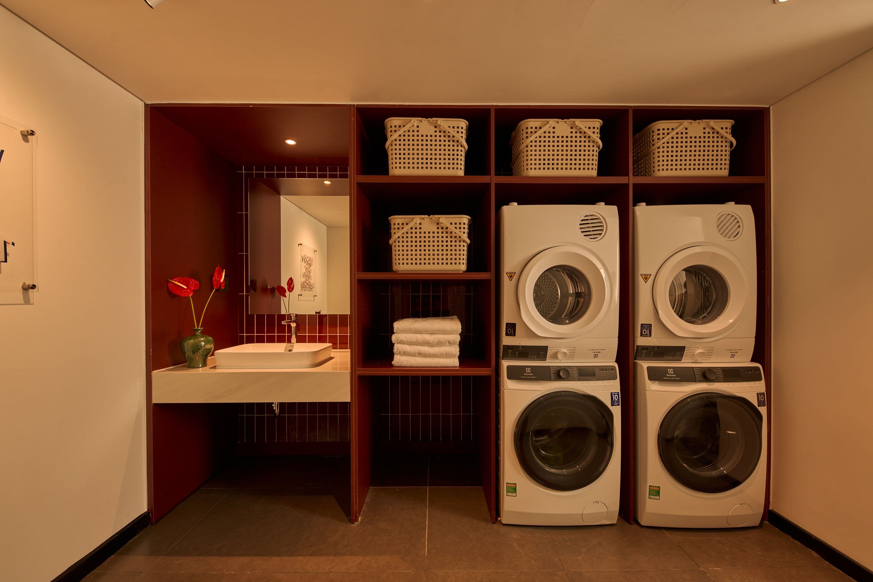Hotel Phan Văn Trị, District 1 Edge 5