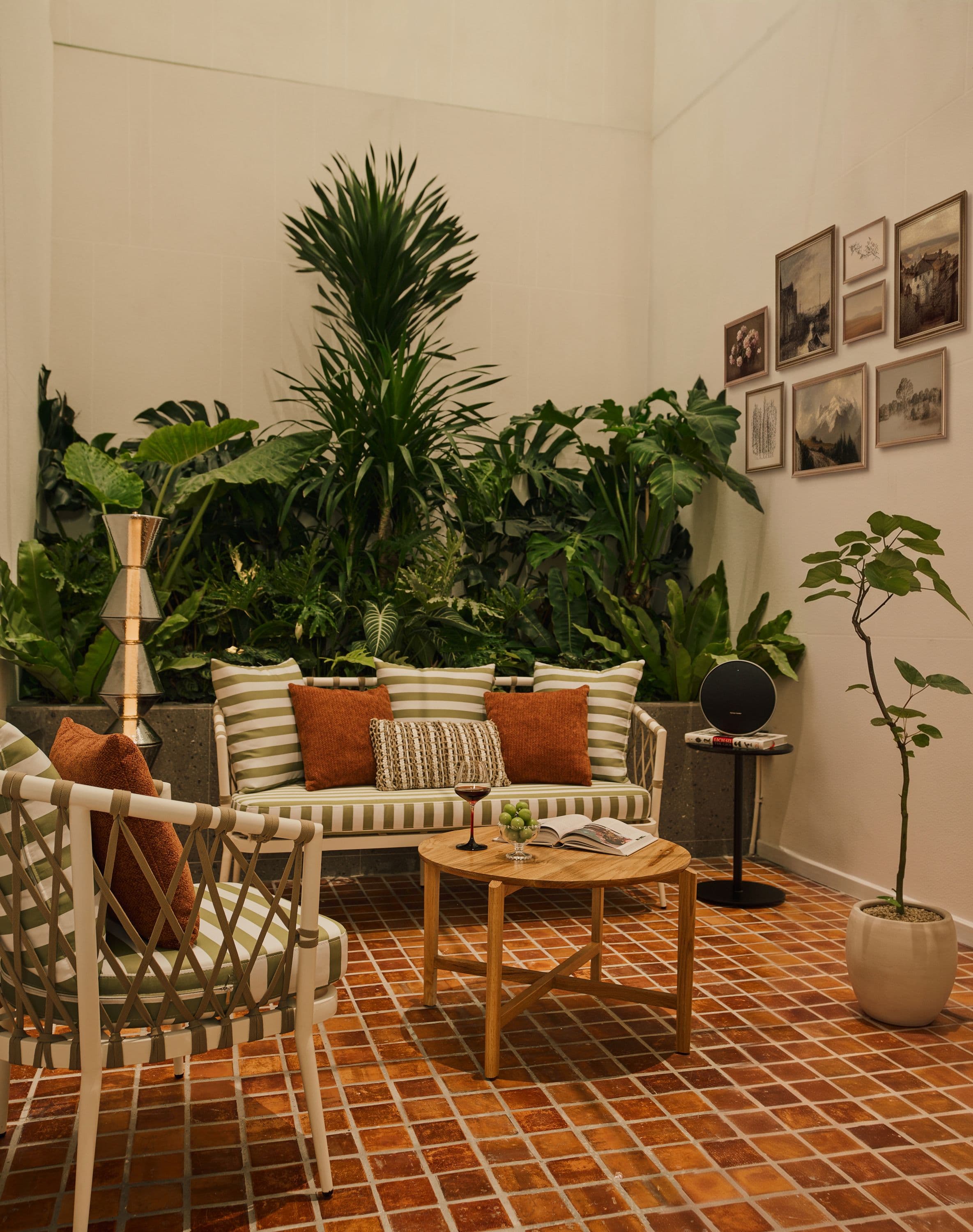 Signature Town House The Gallery 4