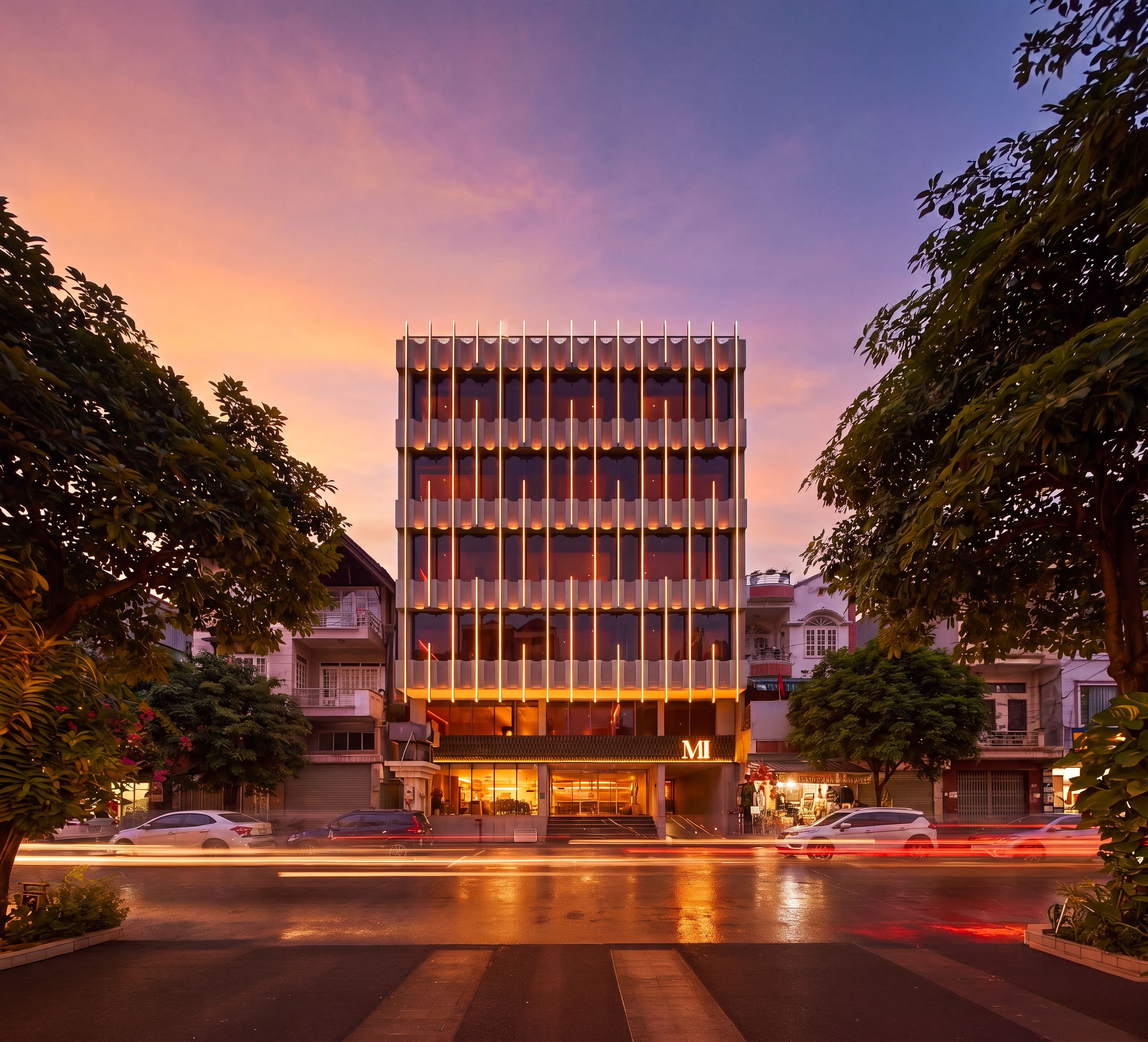 Hotel Phan Văn Trị, District 1 Edge