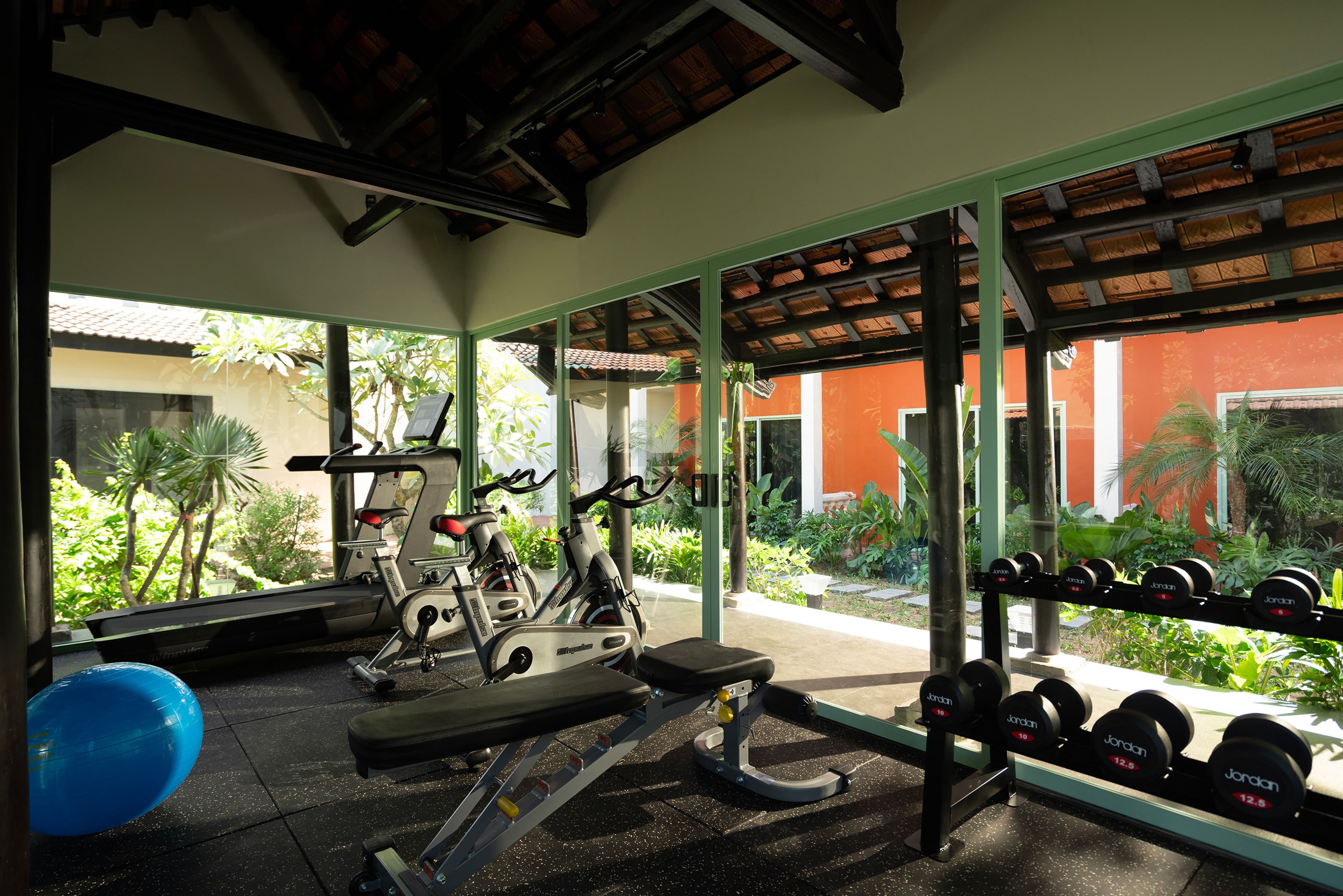 Phòng Gym và Yoga