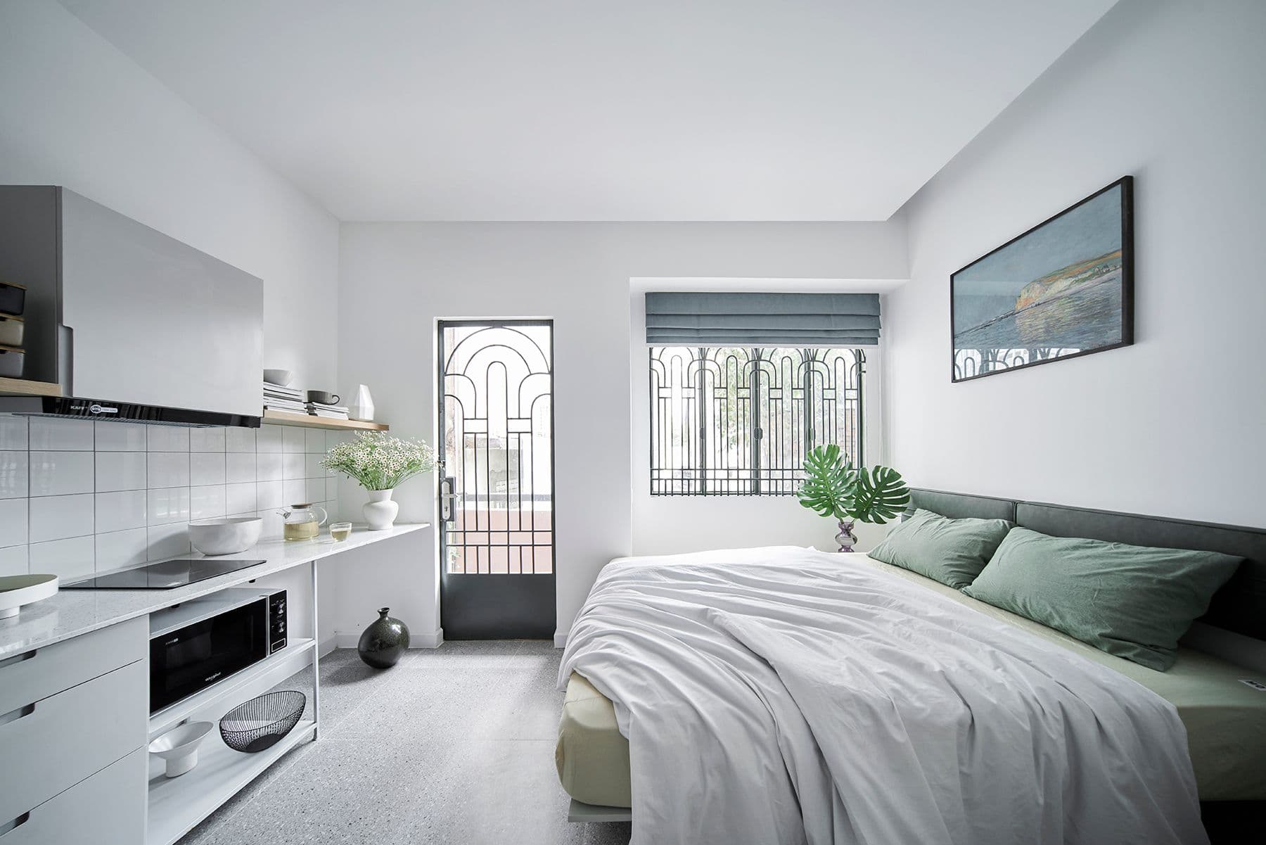 Studio With Balcony